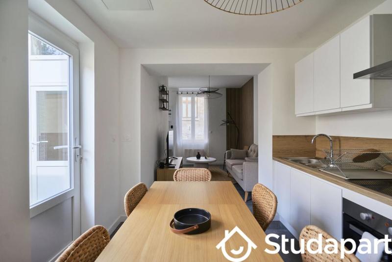 Chambre - 12 m² - 1 pièce