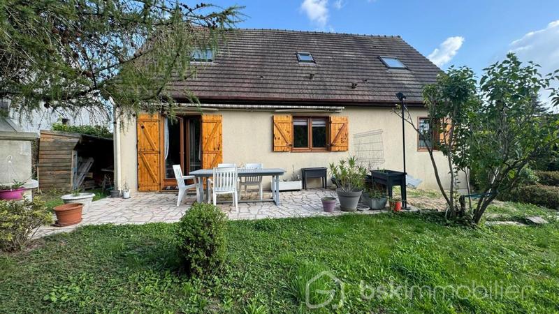 Maison traditionnelle - 150 m² - 6 pièces