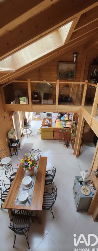 Châlet - 209 m² - 8 pièces