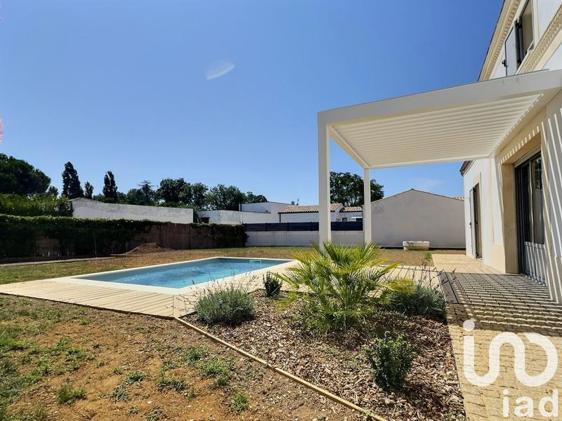 Maison - 165 m² - 6 pièces