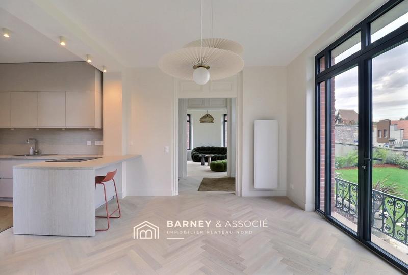 Maison - 180 m² - 7 pièces