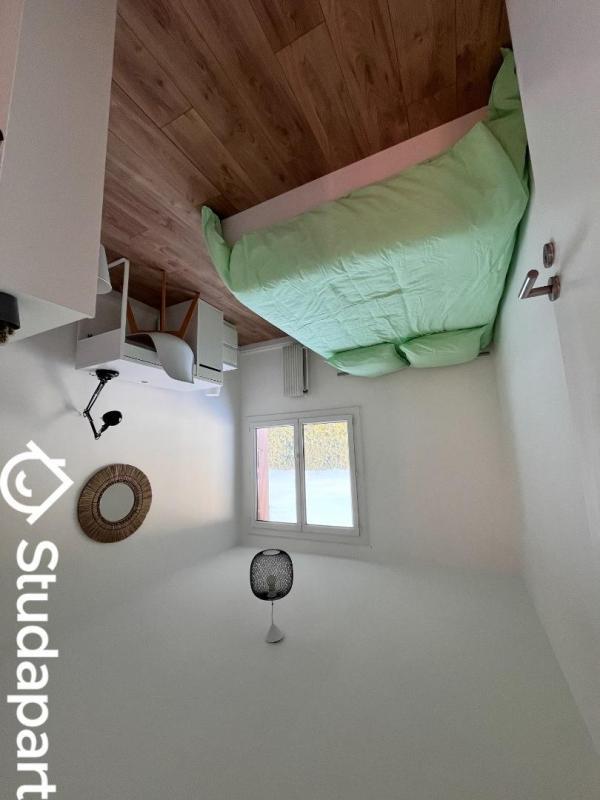 Chambre - 9 m² - 1 pièce