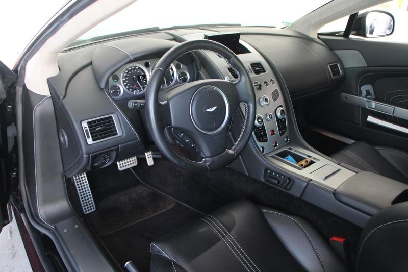 Aston Martin V8 Vantage s Coupe Sportshift II