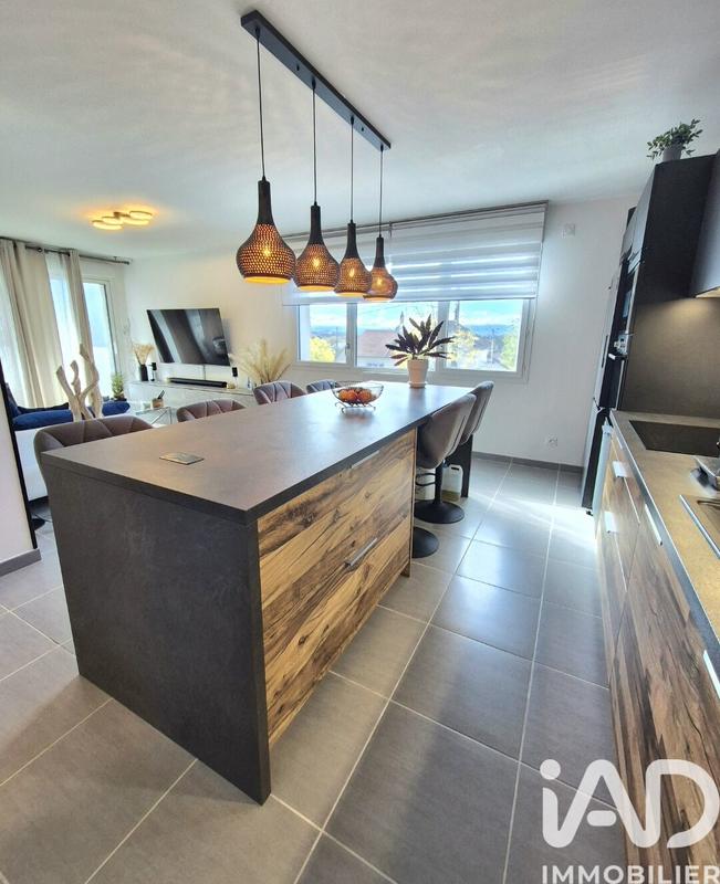 Appartement - 67 m² - 3 pièces