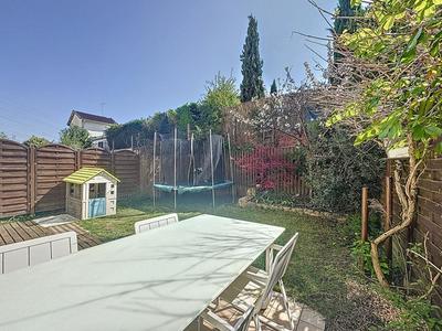 Maison - 110 m² - 6 pièces