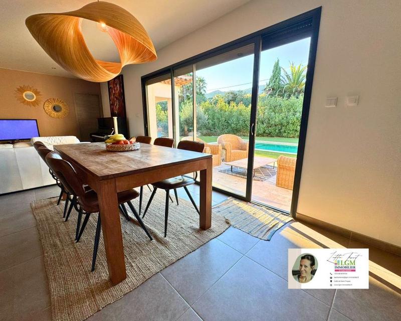 Maison - 120 m² - 5 pièces