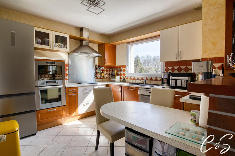 Maison - 91 m² - 5 pièces