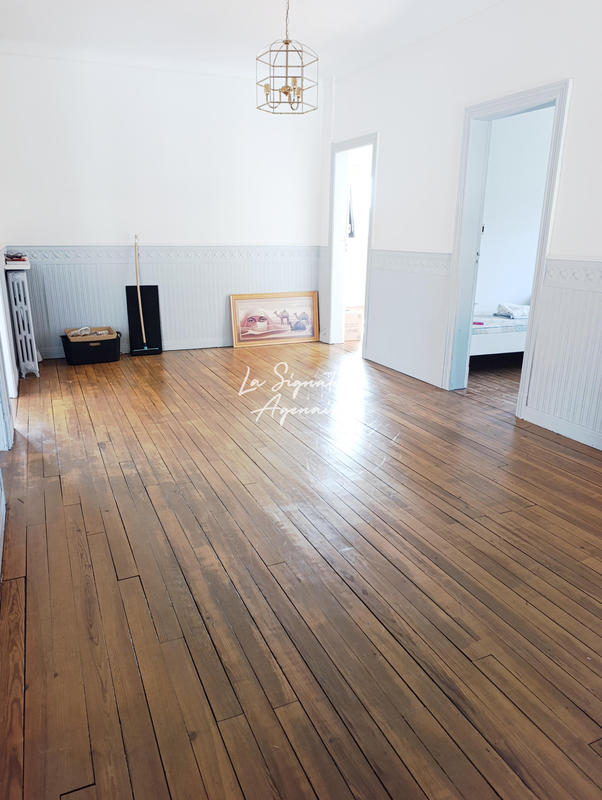 Maison - 217 m² - 7 pièces