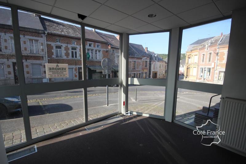 Local commercial - 218 m²