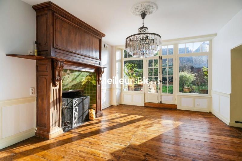 Maison de maîtres - 232 m² - 8 pièces