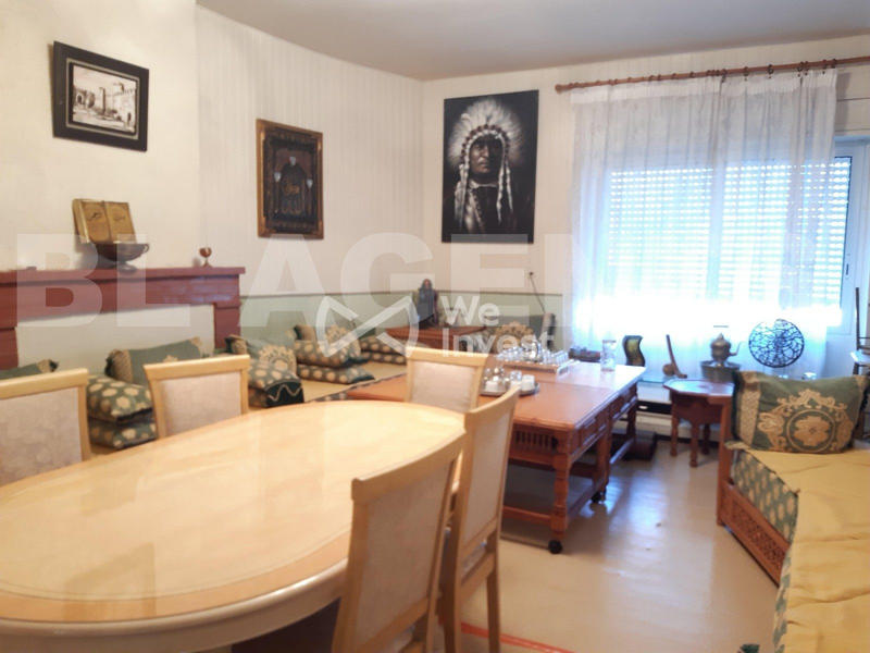 Maison - 206 m² - 7 pièces