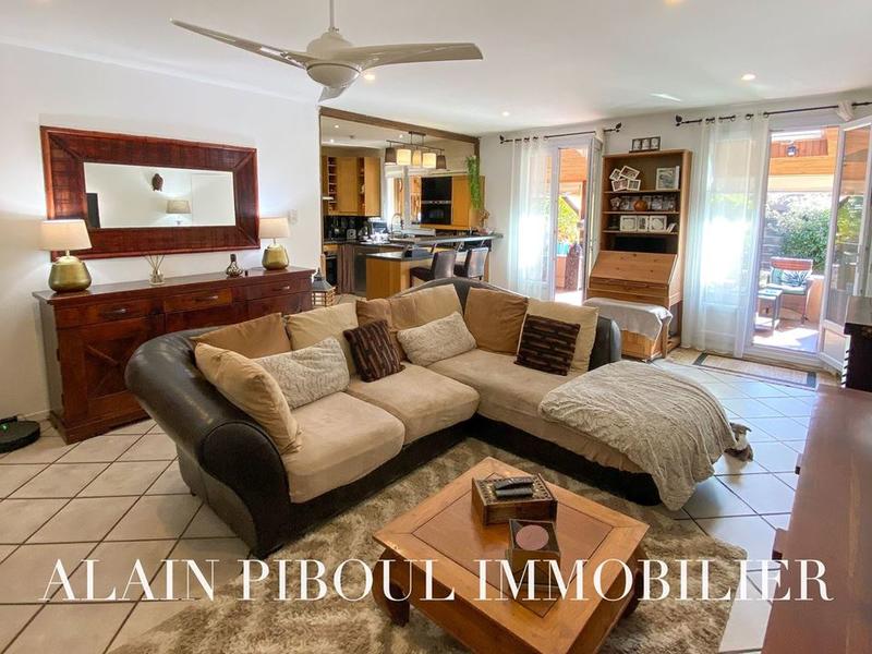 Maison traditionnelle - 96 m² - 5 pièces