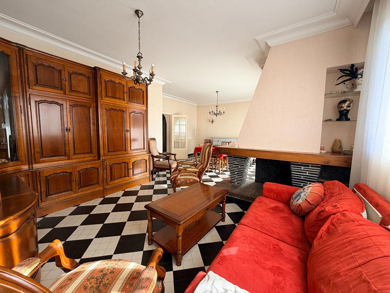 Maison - 131 m² - 7 pièces