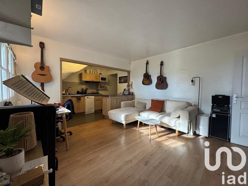 Maison - 214 m² - 9 pièces