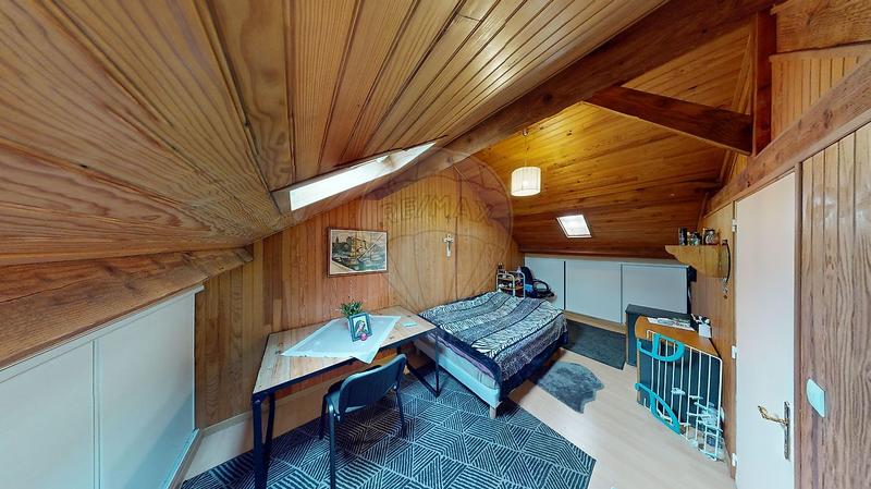 Immeuble - 150 m² - 8 pièces