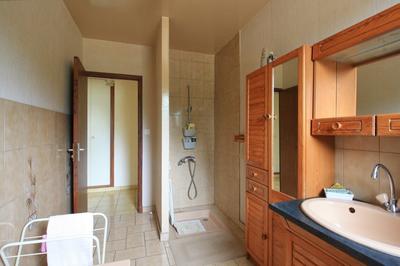 Maison - 225 m² - 7 pièces