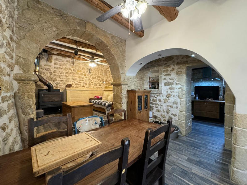 Maison - 90 m² - 6 pièces