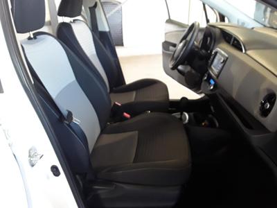 Toyota Yaris 1.5 100 Cv France Business Hybride