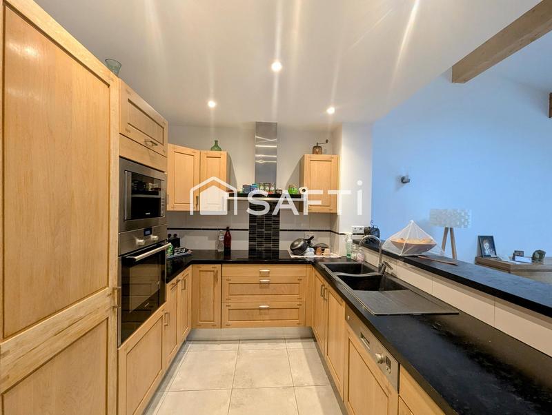 Appartement - 137 m² - 4 pièces