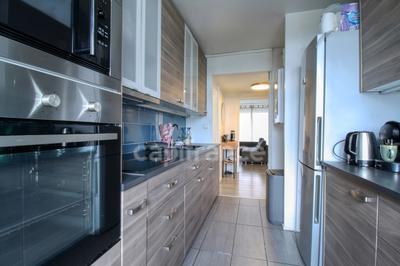 Appartement - 82 m² - 3 pièces