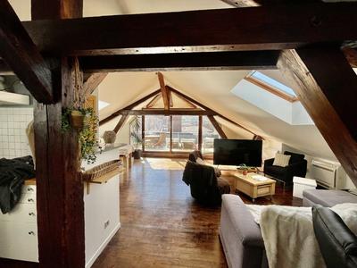 Appartement - 100 m² - 5 pièces