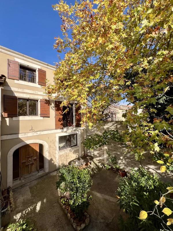 Maison de village - 245 m² - 8 pièces