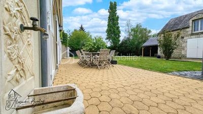 Maison en pierre - 247 m² - 8 pièces