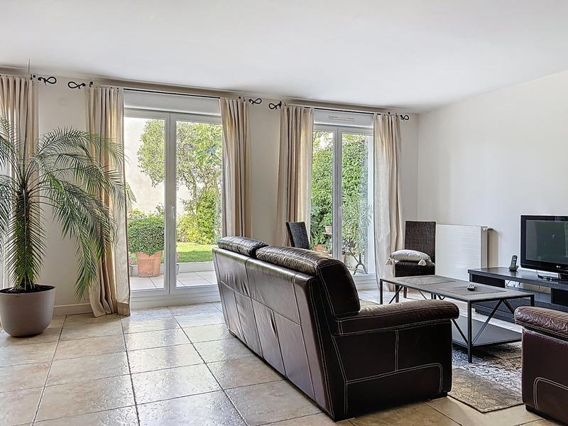 Maison de ville - 205 m² - 7 pièces