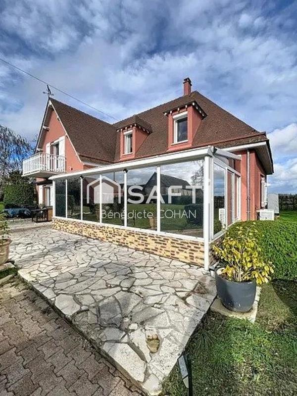 Maison - 209 m² - 8 pièces
