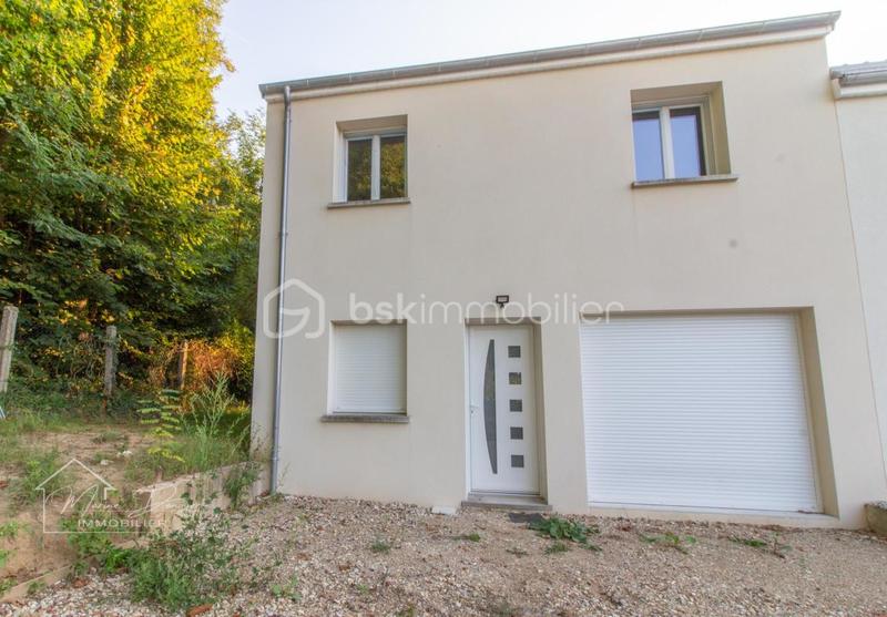 Maison - 97 m² - 3 pièces