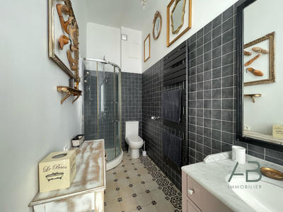 Appartement - 99 m² - 5 pièces