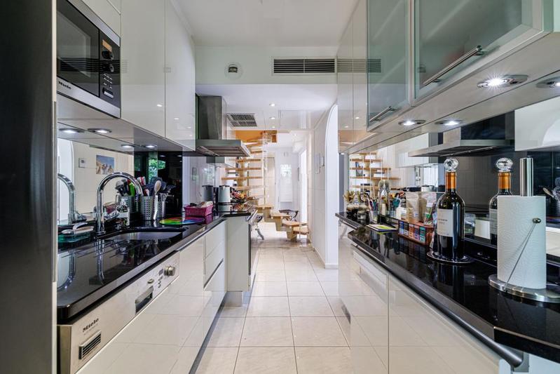 Duplex - 129 m² - 4 pièces