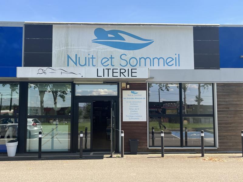 Local commercial - 278 m²