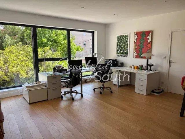 Maison de ville - 255 m² - 6 pièces