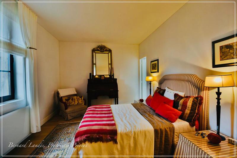 Maison - 184 m² - 7 pièces