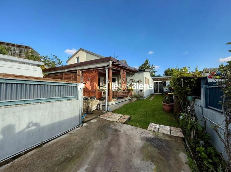 Maison - 131 m² - 10 pièces