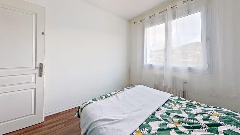 Appartement - 82 m² - 4 pièces