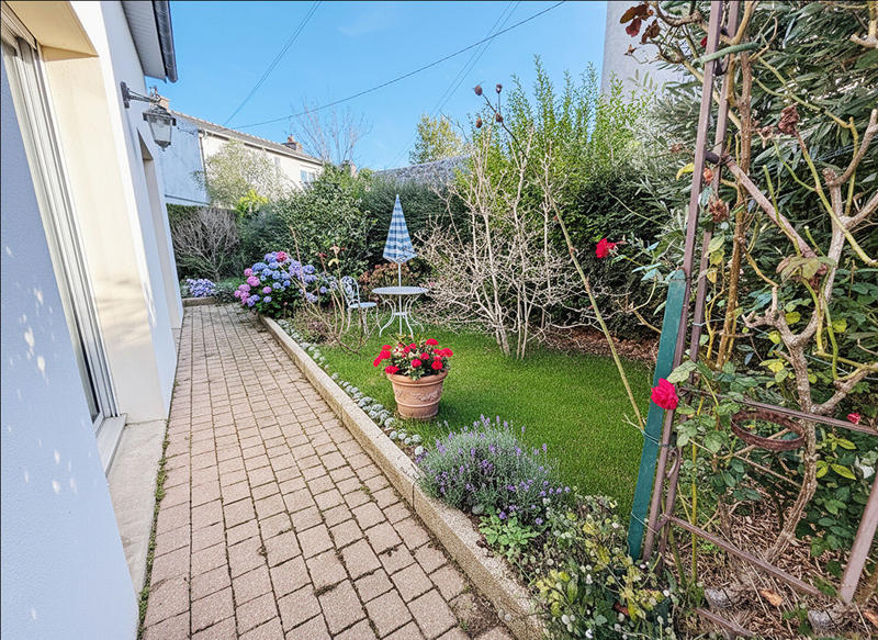 Maison - 98 m² - 5 pièces