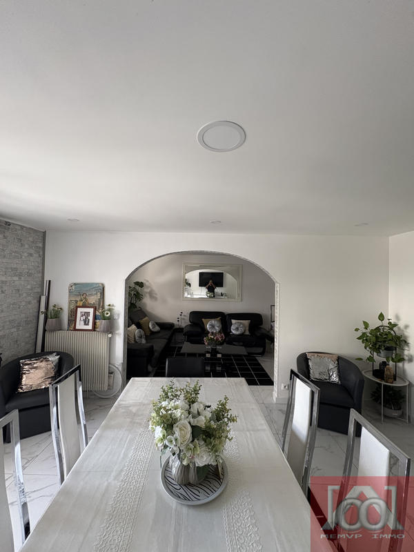 Appartement - 98 m² - 4 pièces