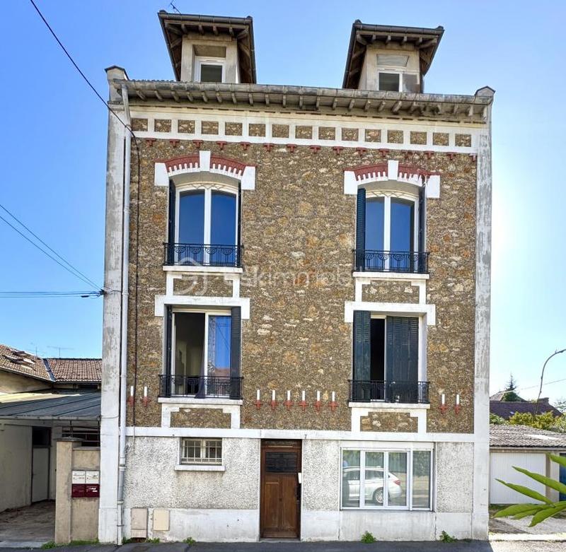 Duplex - 121 m² - 6 pièces