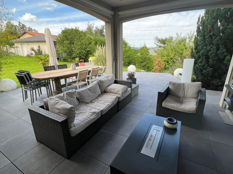 Maison - 250 m² - 8 pièces