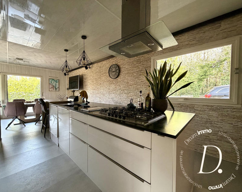 Maison - 170 m² - 5 pièces