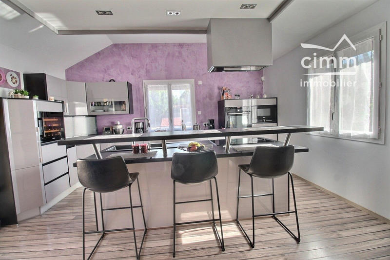 Villa - 140 m² - 4 pièces