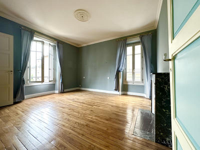 Appartement - 110 m² - 5 pièces