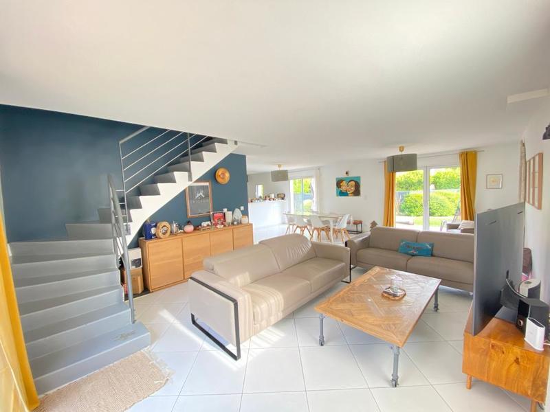 Maison - 143 m² - 6 pièces