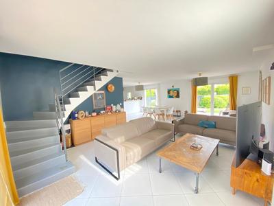 Maison - 143 m² - 6 pièces