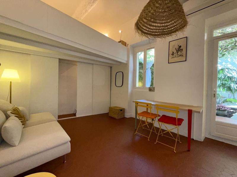 Studio - 20 m² - 1 pièce