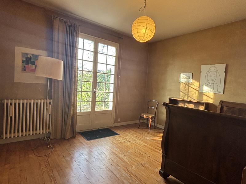 Maison - 163 m² - 7 pièces
