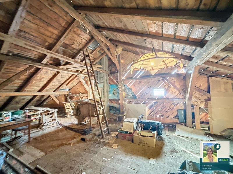 Maison en pierre - 204 m² - 11 pièces