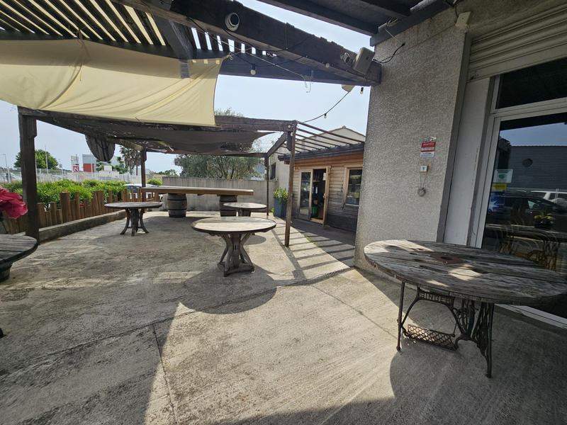 Fonds de commerce - Magasins - 105 m²